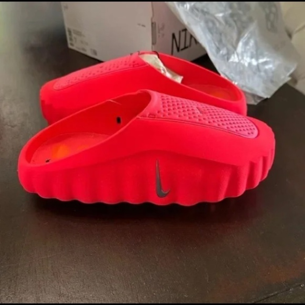 🔥Nike Mind 001 Slide Solar Red